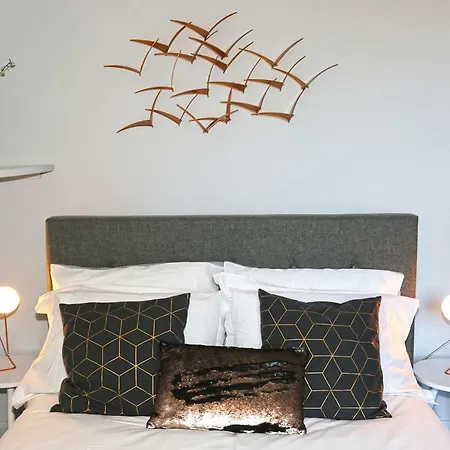 Nunthorpe Road Apartment *